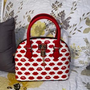 Aldo mini bag! Attachable shoulder strap to make it a crossbody! Used once!